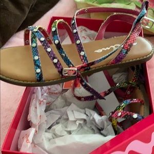 *brand new!!! Nina sandals